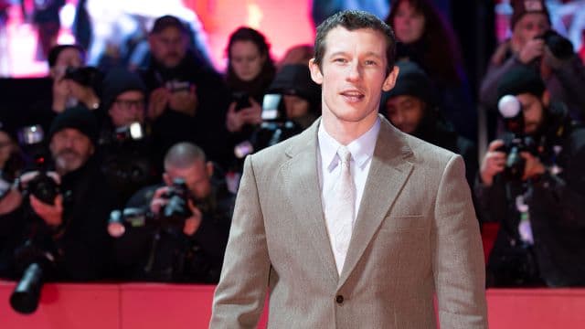 Callum Turner: Zwischen Satire und Traualtar